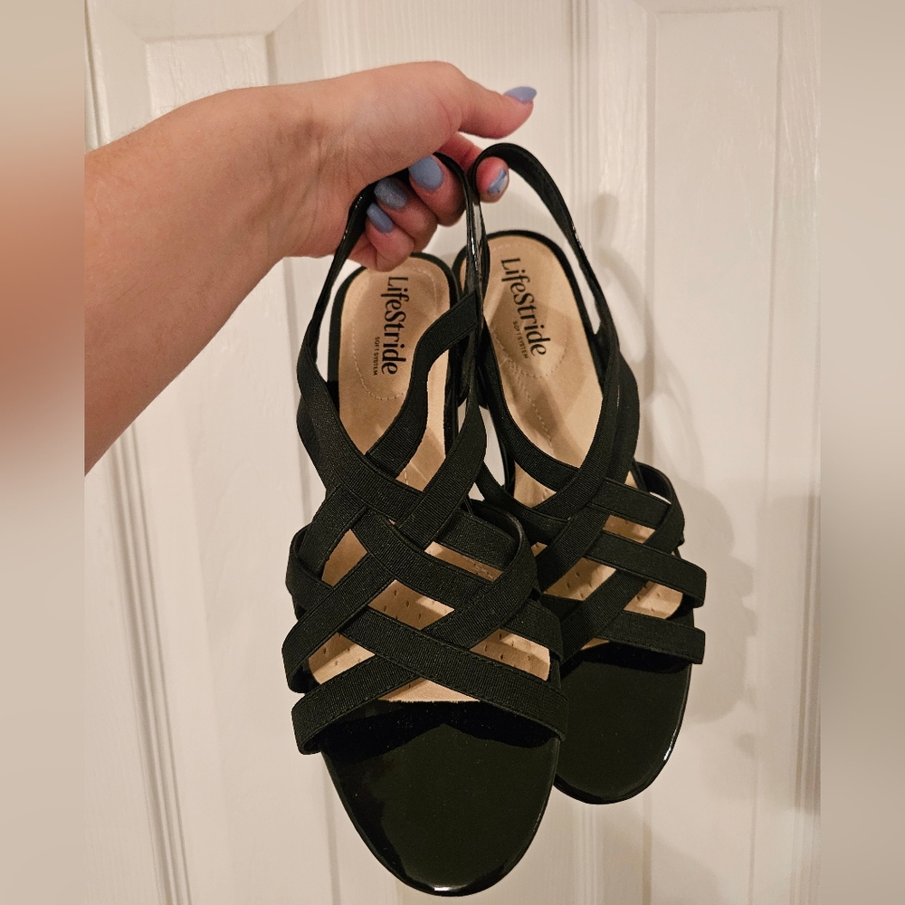 NWOT LifeStride Small Black Heel